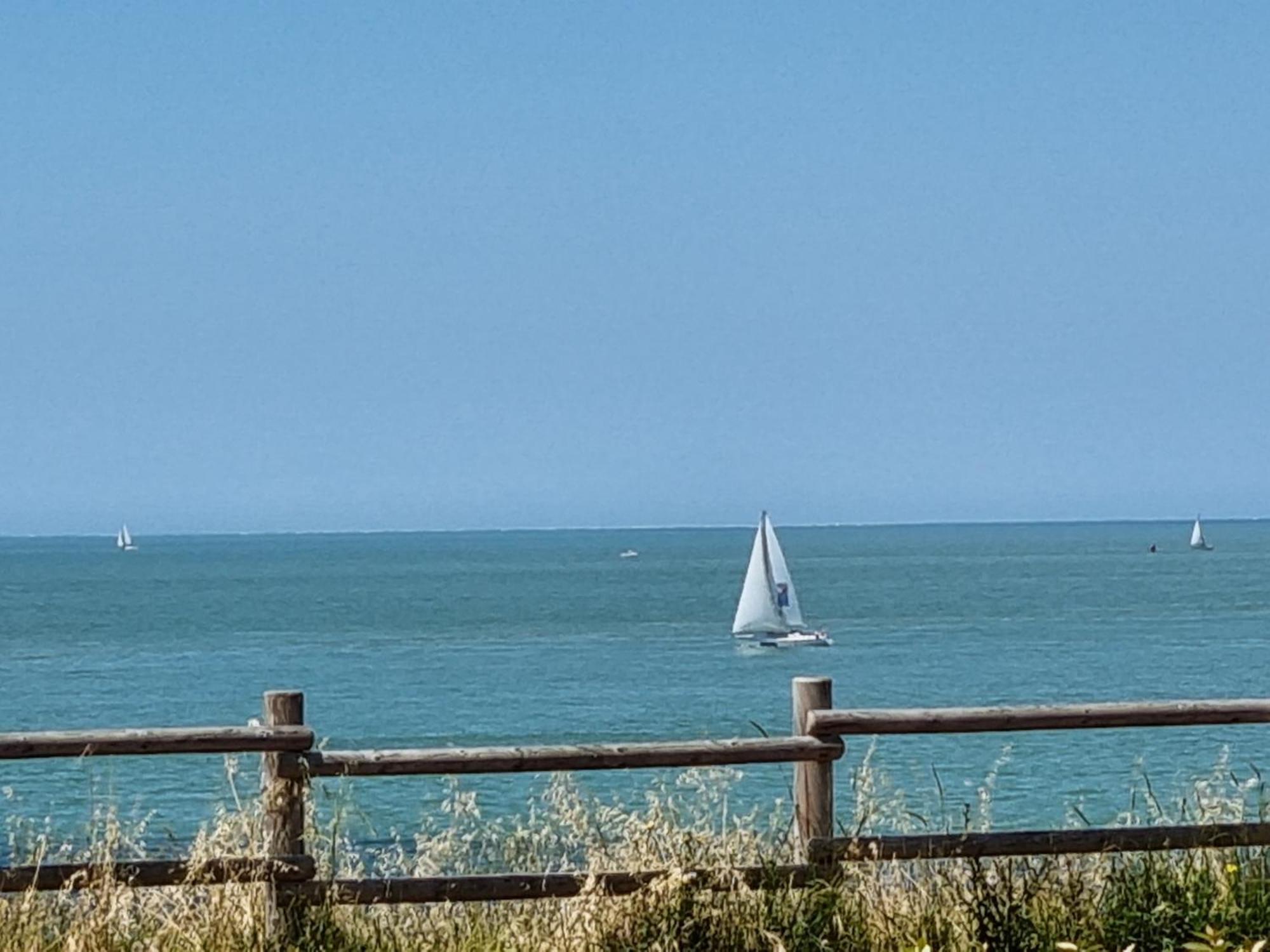 Les Rochers De Vallieres, Appartement De 35 M2 Avec 1 Chambre, Terrasses, Jardin 140 M2, Vue Panoramique Face A L'Ocean ! Saint-Georges-de-Didonne Eksteriør bilde